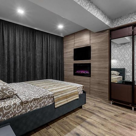 Apartment In The Center! Panoramic Windows! Fireplace! Кишинёв Экстерьер фото