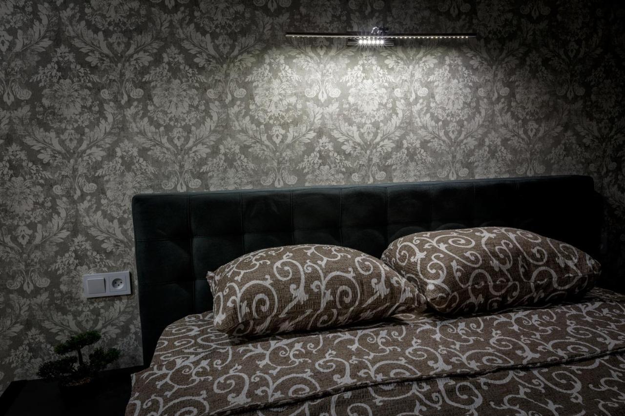 Apartment In The Center! Panoramic Windows! Fireplace! Кишинёв Экстерьер фото